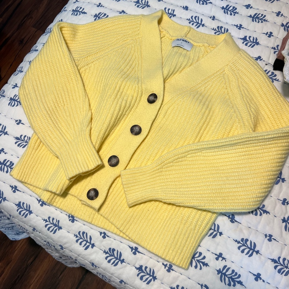 Old Navy Yellow shaker Cardigan Sweater